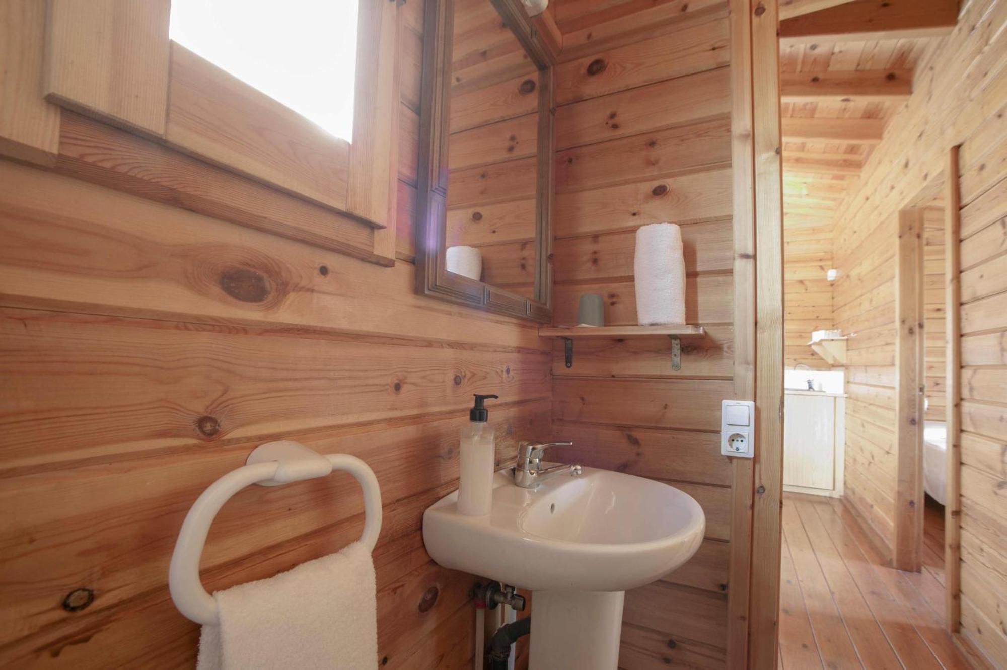 Hotel Ecologic Vinyols Camp Vinyols i Els Arcs Zewnętrze zdjęcie