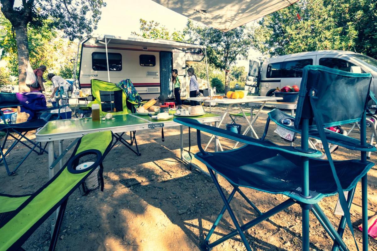 Hotel Ecologic Vinyols Camp Vinyols i Els Arcs Zewnętrze zdjęcie